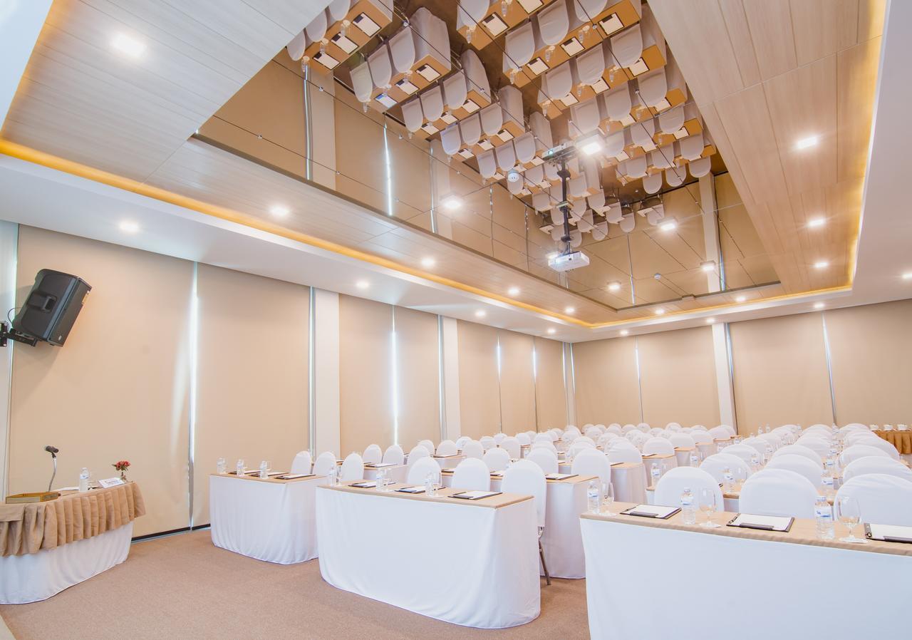 The Peak Hotel Chanthaburi Exterior foto